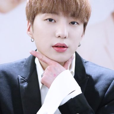 Kang Seung Yoon