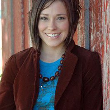 Kari Jobe photo 129