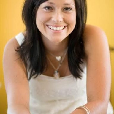 Kari Jobe photo 67