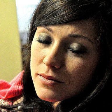 Kari Jobe photo 47