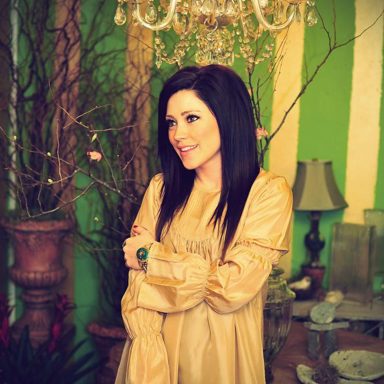 Kari Jobe photo 16