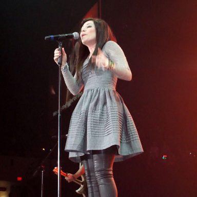 Kari Jobe photo 10