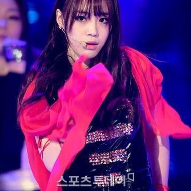 KARA photo 36
