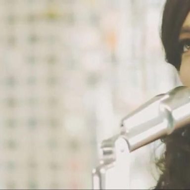 Kari Jobe photo 80