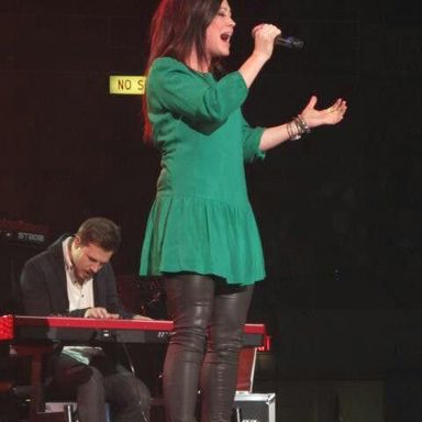Kari Jobe photo 14