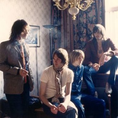 Kasabian photo 16