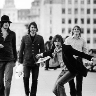 Kasabian photo 19