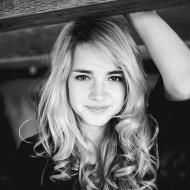 Katelyn Tarver photo 17