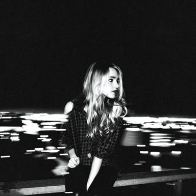 Katelyn Tarver photo 14