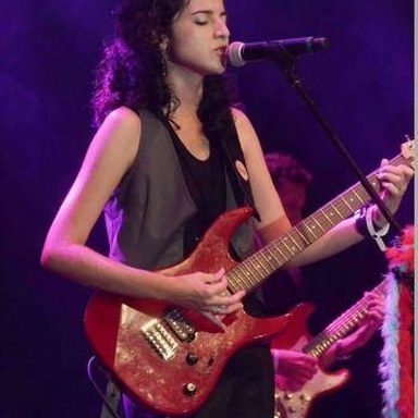 Kely Guimarães