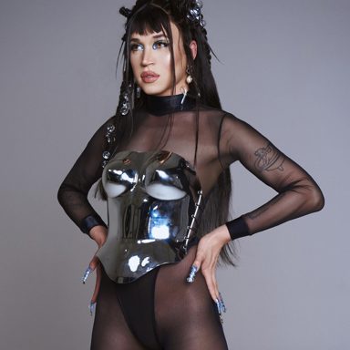 LaMona Divine