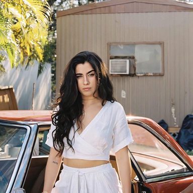Lauren Jauregui photo 79