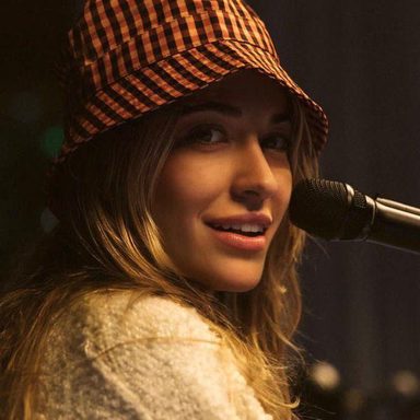 Lauren Daigle photo 13