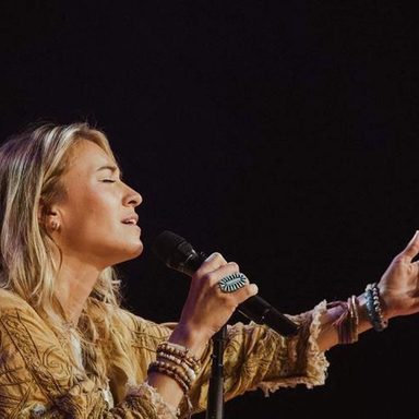 Lauren Daigle photo 106
