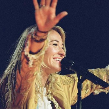 Lauren Daigle photo 89
