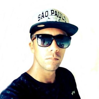 Leandro Bisú