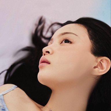 Lee Hi photo 21