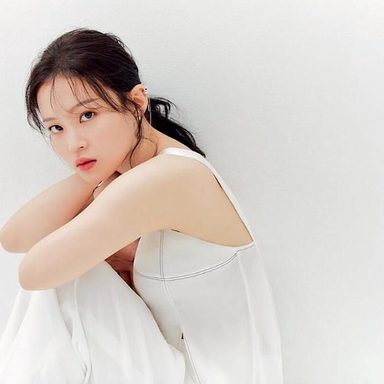 Lee Hi photo 13