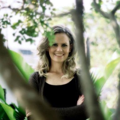 Leni Barros