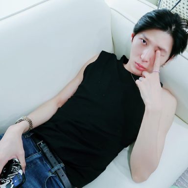 LEO (VIXX)
