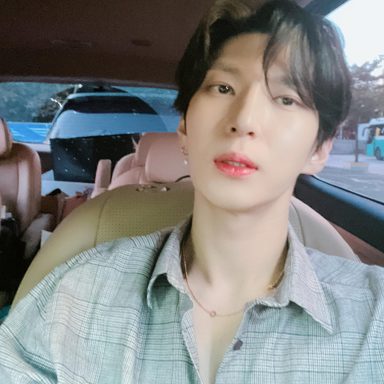 LEO (VIXX)