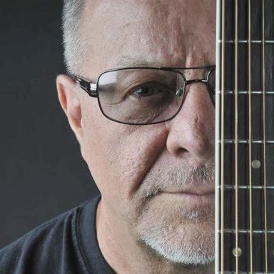 León Gieco