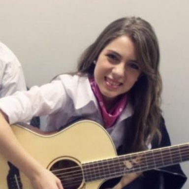 Letícia Dias