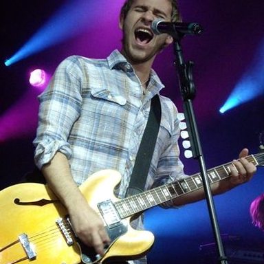 Lifehouse photo 9