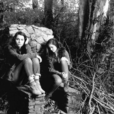 Lily & Madeleine photo 9