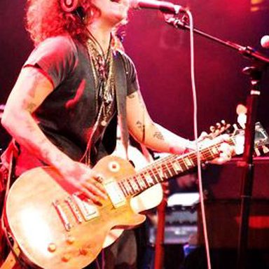 Linda Perry