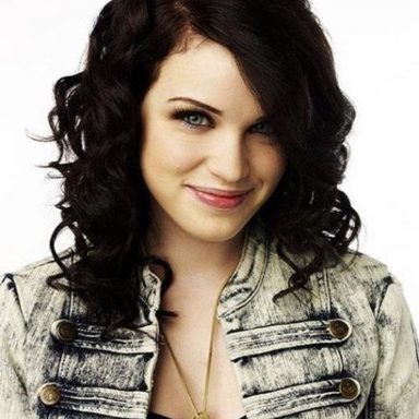 Lindsay Pearce photo 11