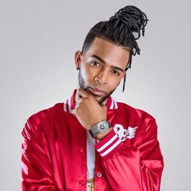 Lirico En La Casa