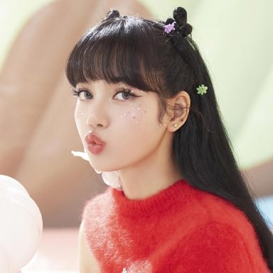 LISA (BLACKPINK) photo 20
