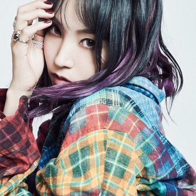 LiSA photo 12