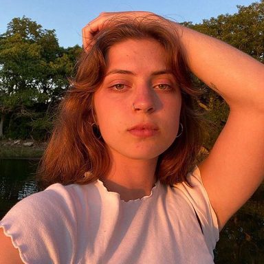 Lizzy McAlpine