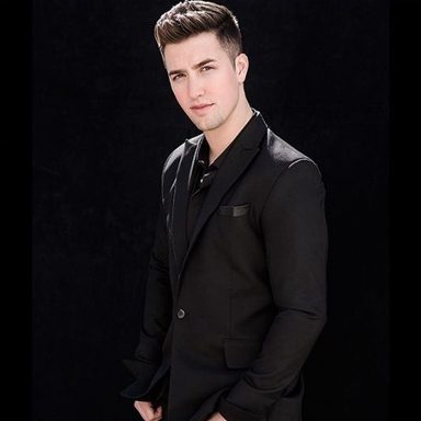 Logan Henderson photo 14