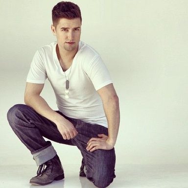 Logan Henderson photo 16