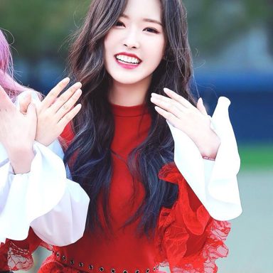 LOONA