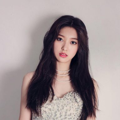 LOONA photo 11