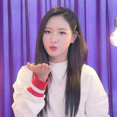 LOONA photo 43