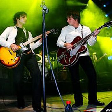 Los Bunkers