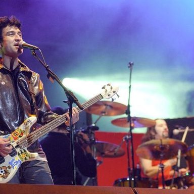 Los Prisioneros