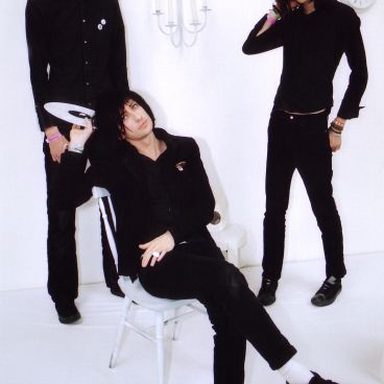 Lostalone photo 17