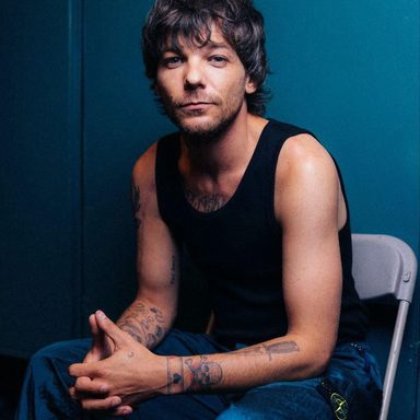 Louis Tomlinson photo 50