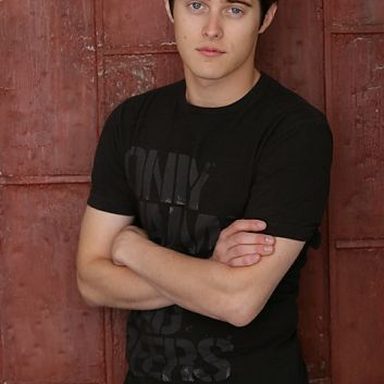 Lucas Grabeel
