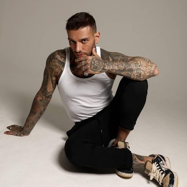 Lucas Lucco photo 9