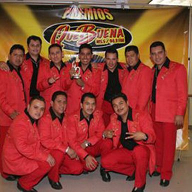 La Arrolladora Banda El Limon