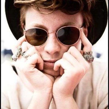 La Roux