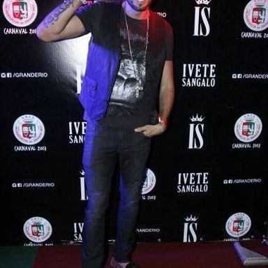 Latino photo 14