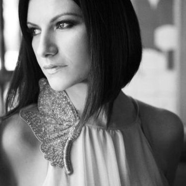 Laura Pausini photo 14